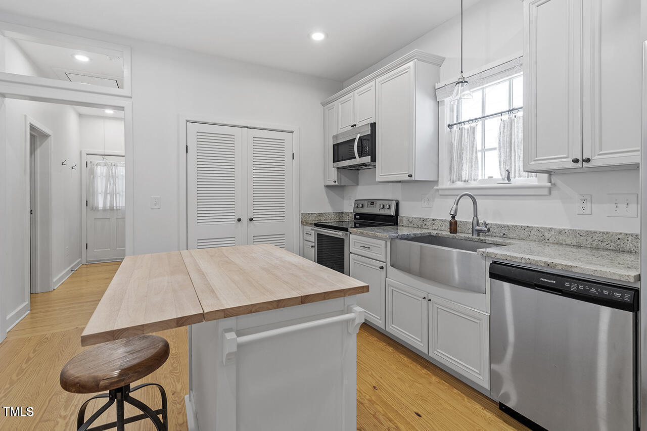 1916 Hart Street Durham, NC 27703 - Photo 8 of 29 h3