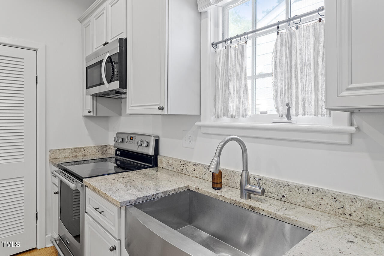 1916 Hart Street Durham, NC 27703 - Photo 9 of 29 h6