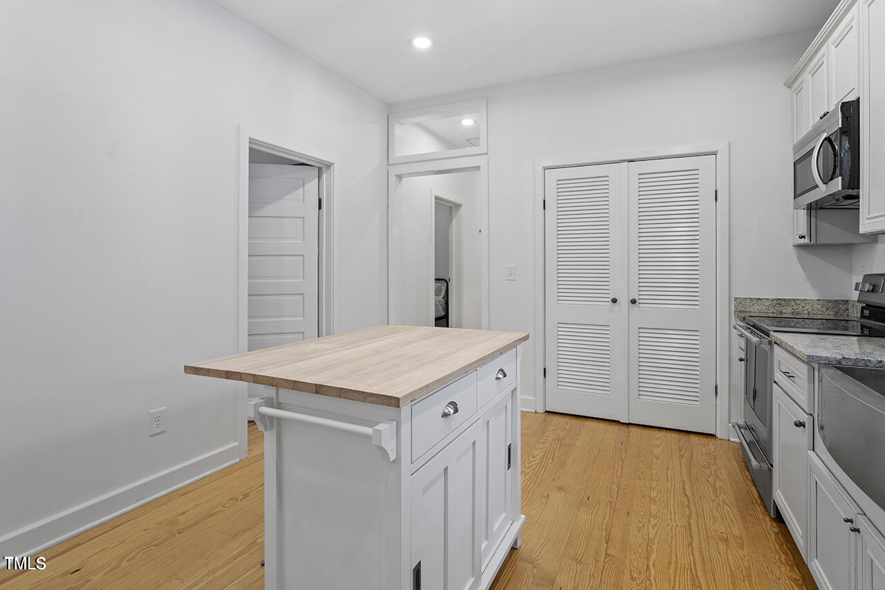 1916 Hart Street Durham, NC 27703 - Photo 10 of 29 h8