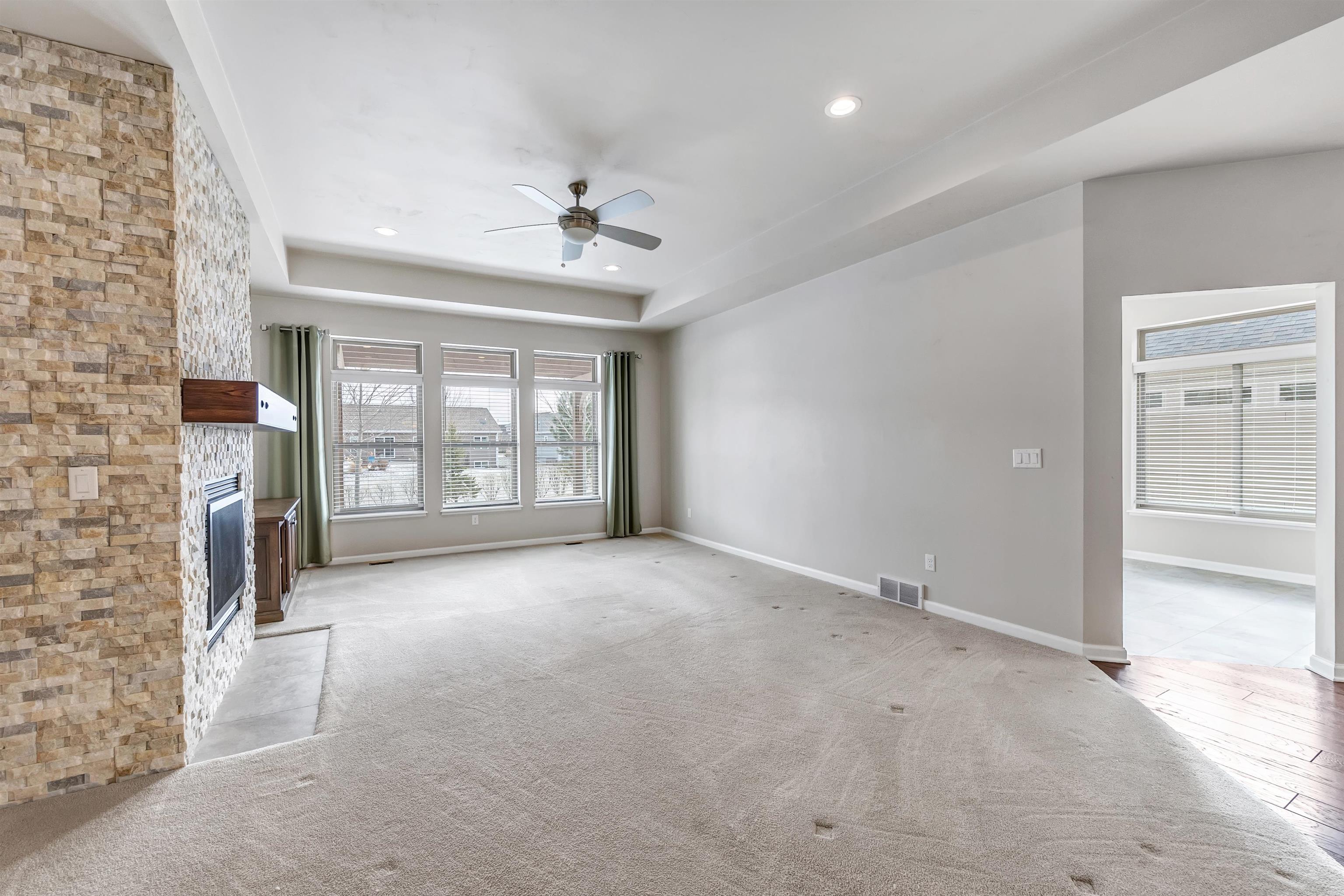 210 Bedford Road Green Bay, WI 54311 - Photo 19 of 37