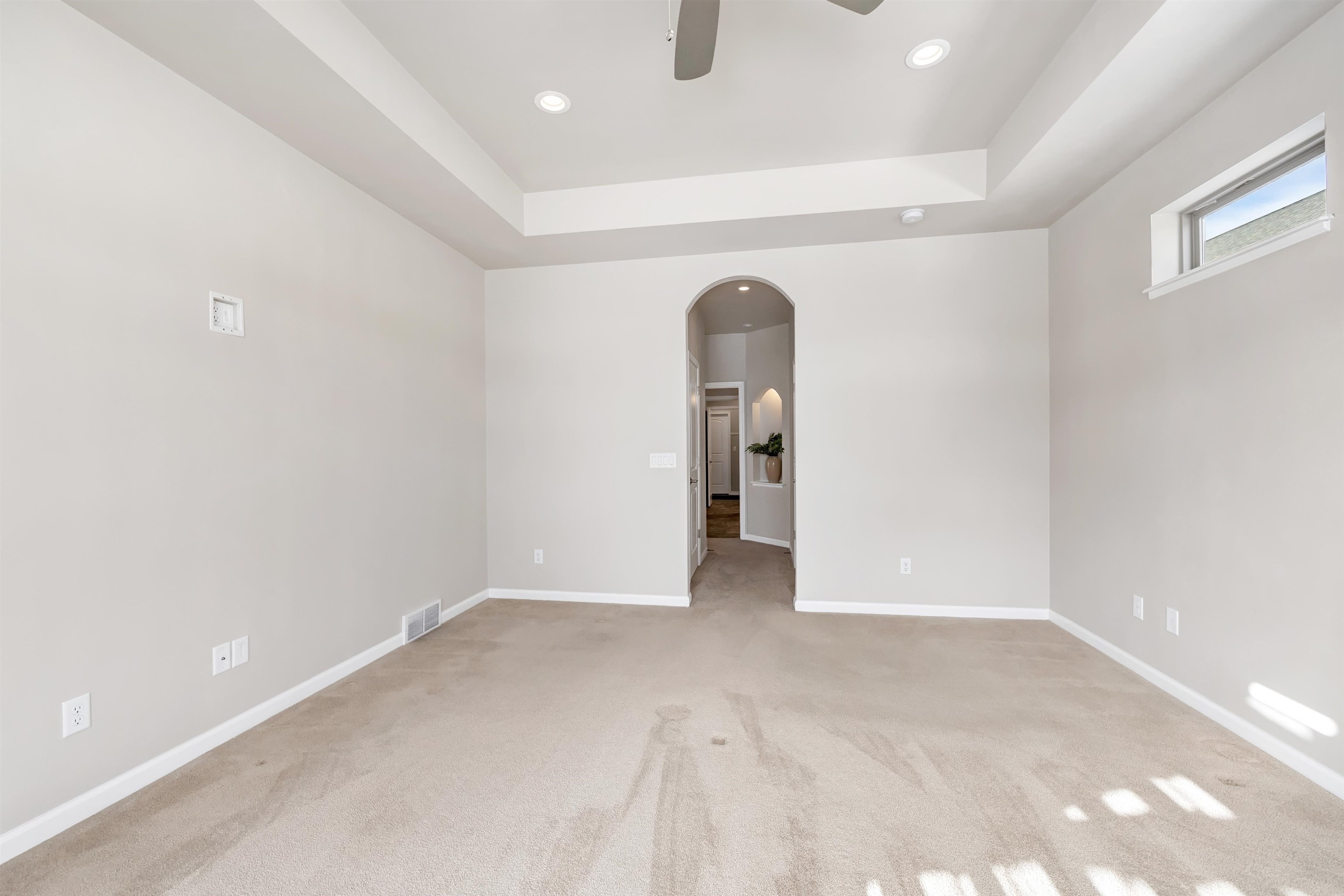 210 Bedford Road Green Bay, WI 54311 - Photo 23 of 37