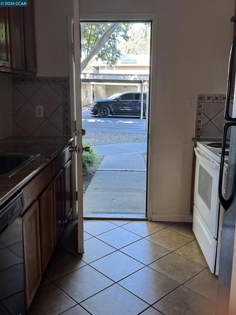 2007 Olivera Road Concord, CA 94520 - Photo 2 of 27