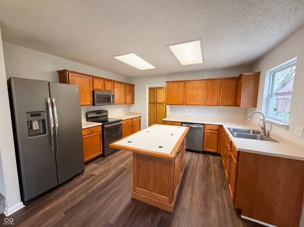 $395,000 | 1108 Albemarle Circle, Noblesville, IN 46062