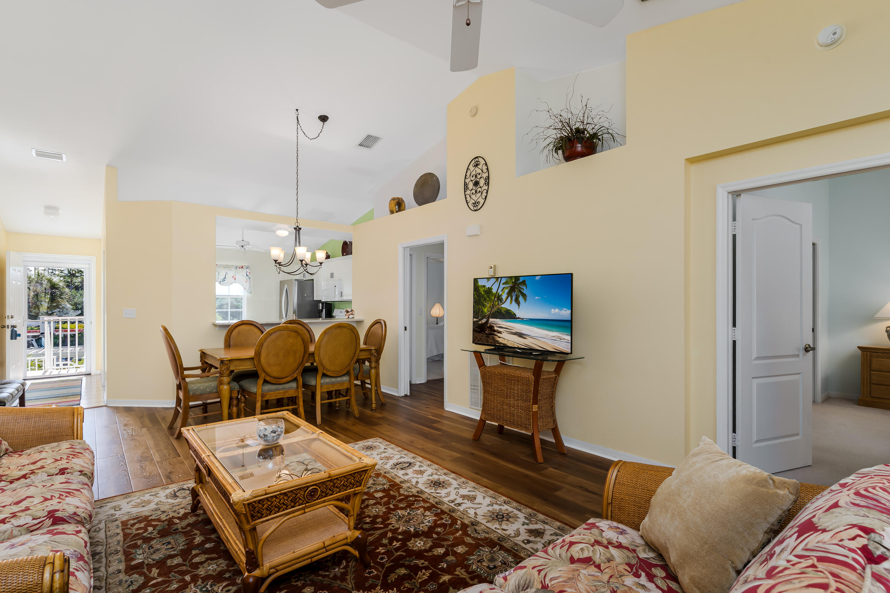 8065 Tiger Cove, Unit 1611 Naples, FL 34113 - Photo 11 of 40 Combo Dining Living room