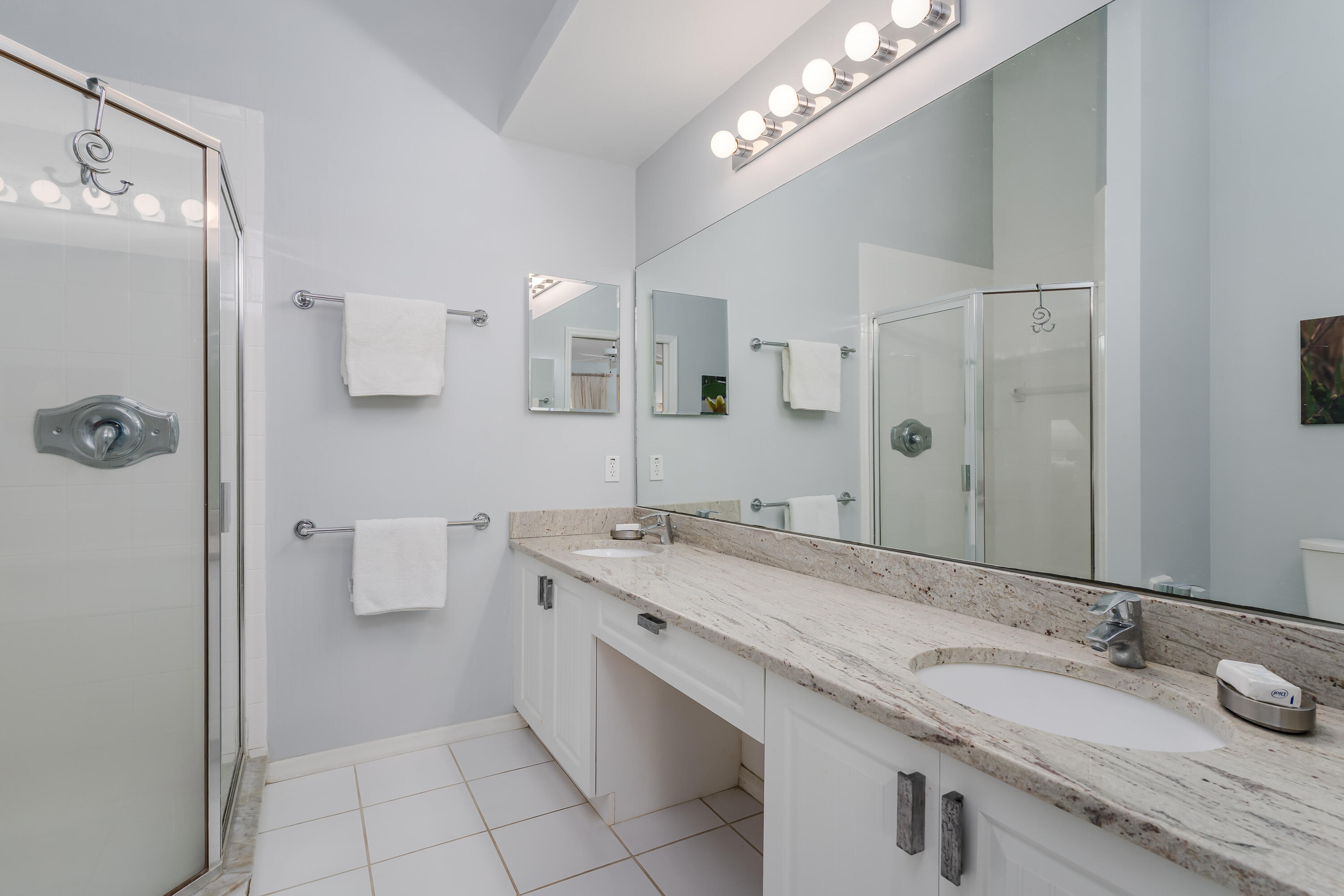8065 Tiger Cove, Unit 1611 Naples, FL 34113 - Photo 25 of 40 Primary bathroom