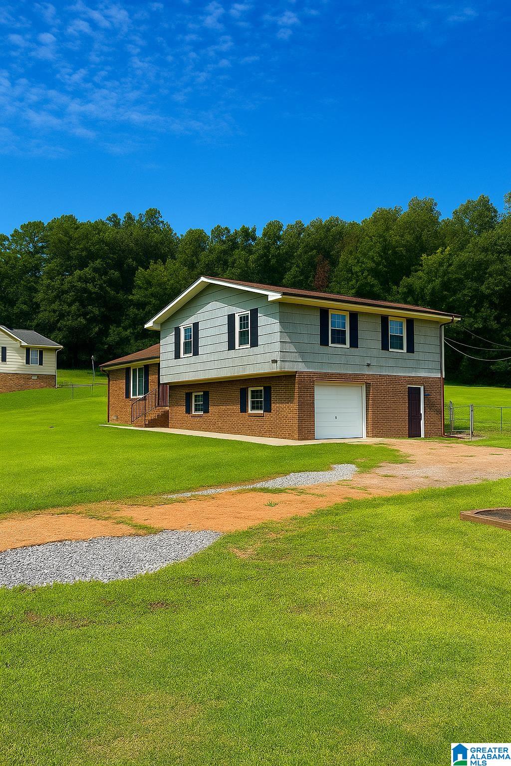 634 Taylors Chapel Road Anniston, AL 36201 - Photo 2 of 16
