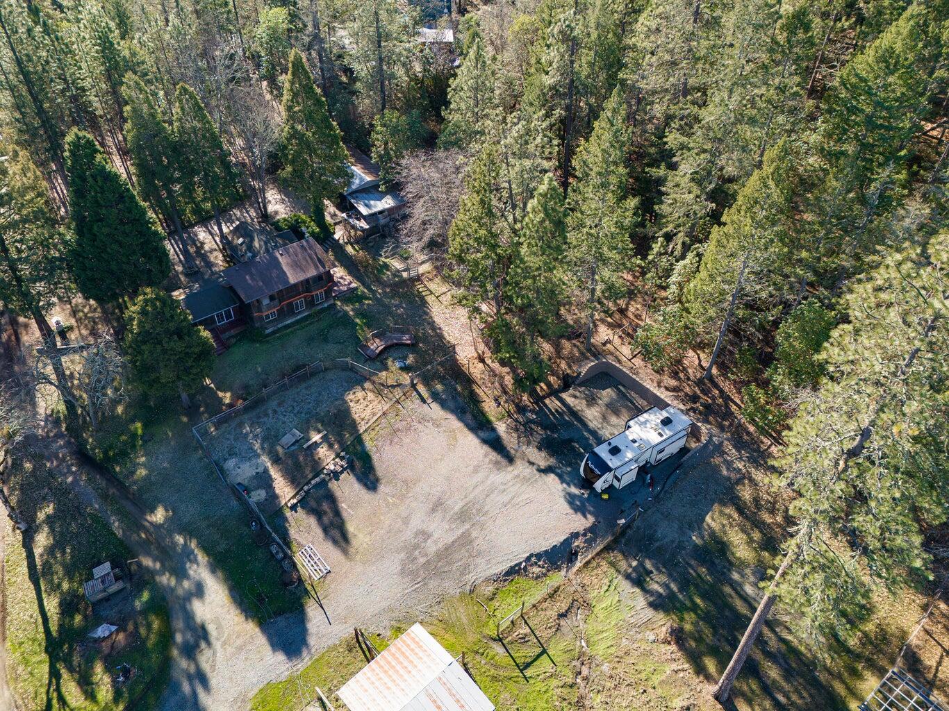 1956 East Fork Road Williams, OR 97544 - Photo 39 of 40 40