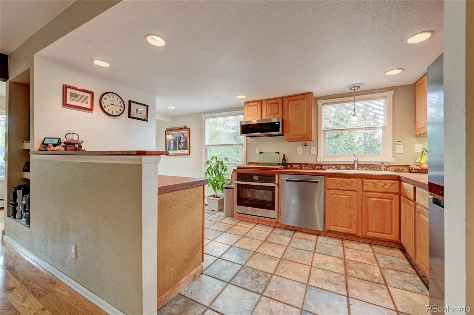 34927 Forest Estates Road Evergreen, CO 80439 - Photo 6 of 30 Gallery Image 6