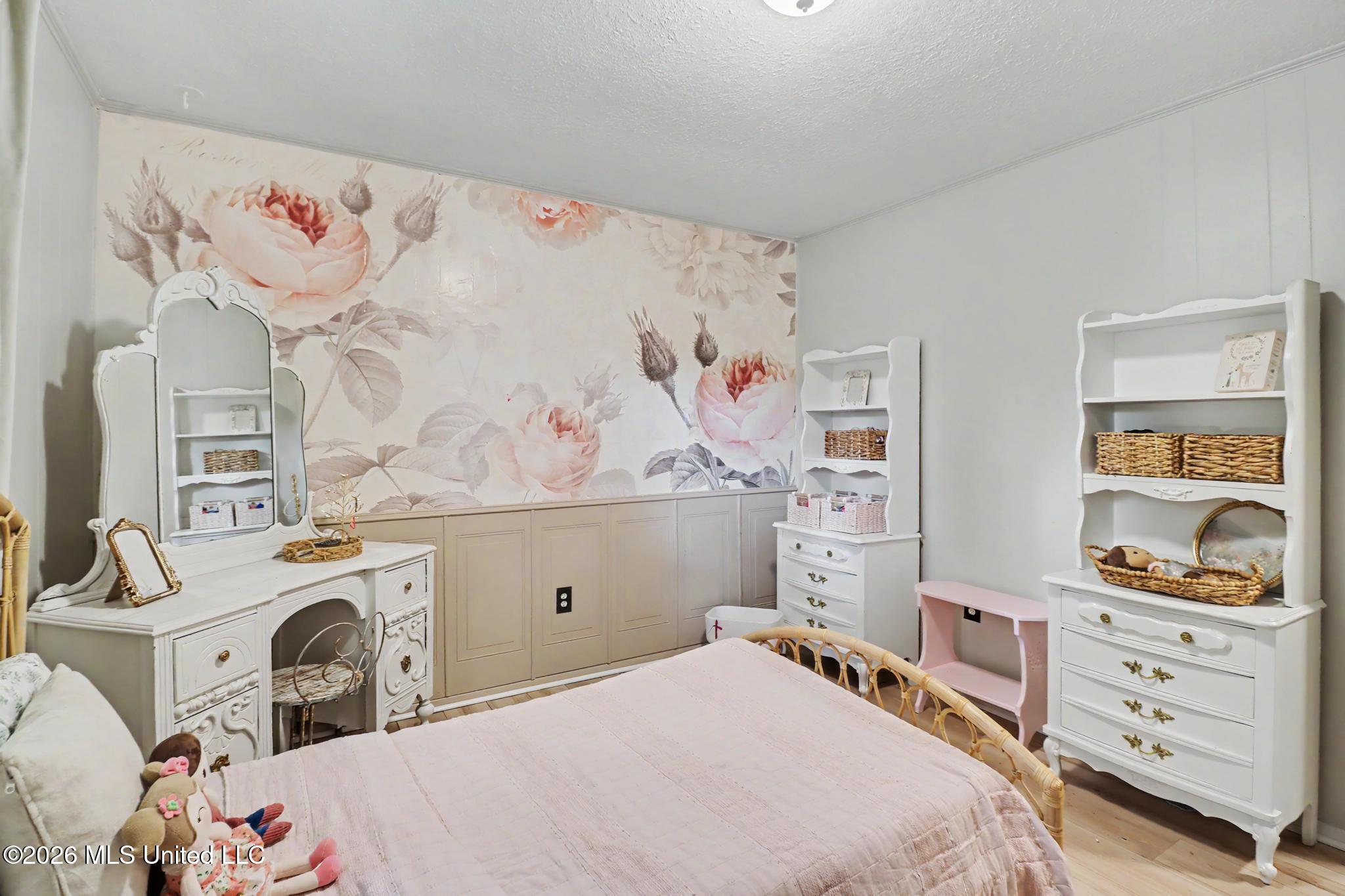 17074 Doc Lizana Road Gulfport, MS 39503 - Photo 20 of 32 stylish bedroom