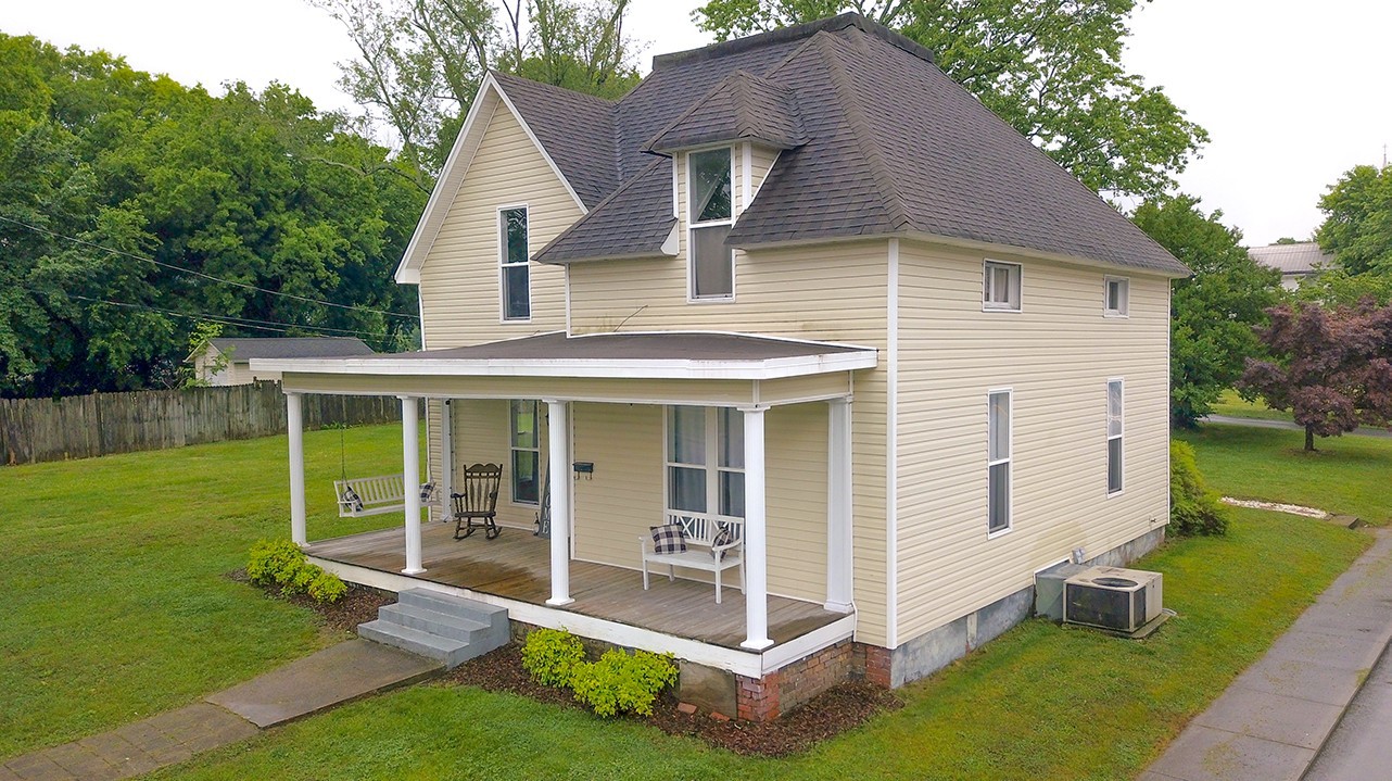 233 4th Avenue Dayton, TN 37321 - Photo 1 of 46