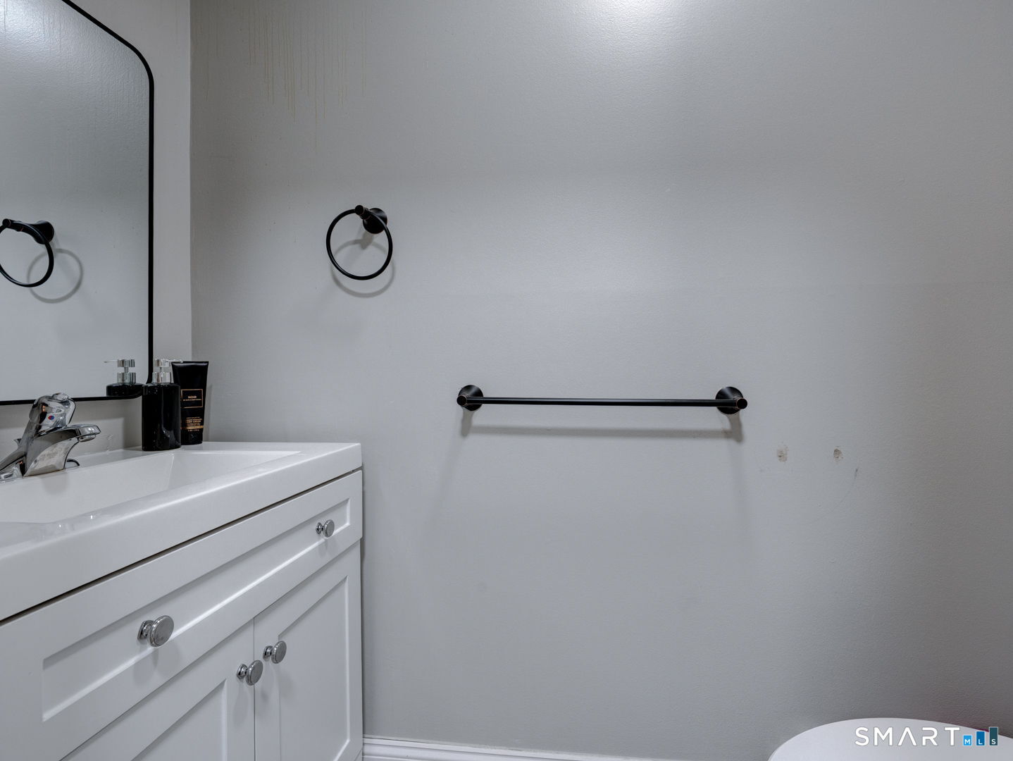 11 Concorde Way, Unit B2 Windsor Locks, CT 06096 - Photo 13 of 27