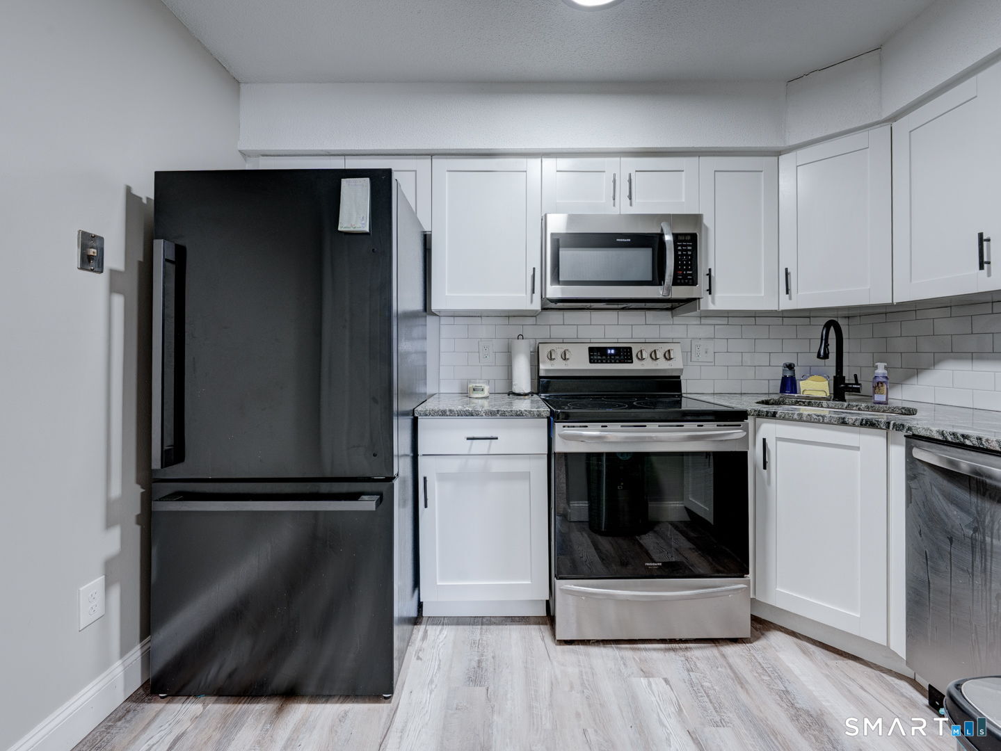 11 Concorde Way, Unit B2 Windsor Locks, CT 06096 - Photo 9 of 27