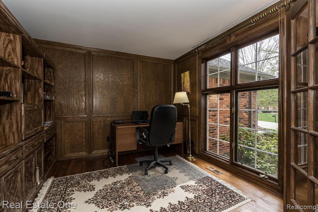 3400 Edmunton Drive Rochester Hills, MI 48306 - Photo 4 of 28