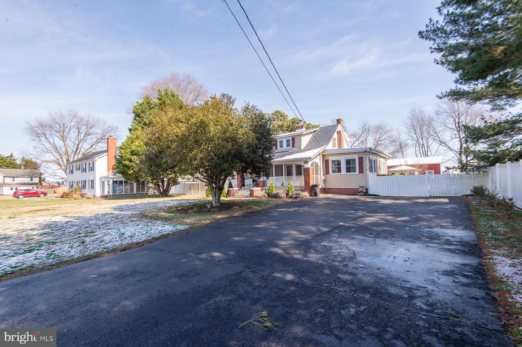 521 Academy Street Hurlock, MD 21643 - Photo 53 of 67 asphalt driveway roooom for cars