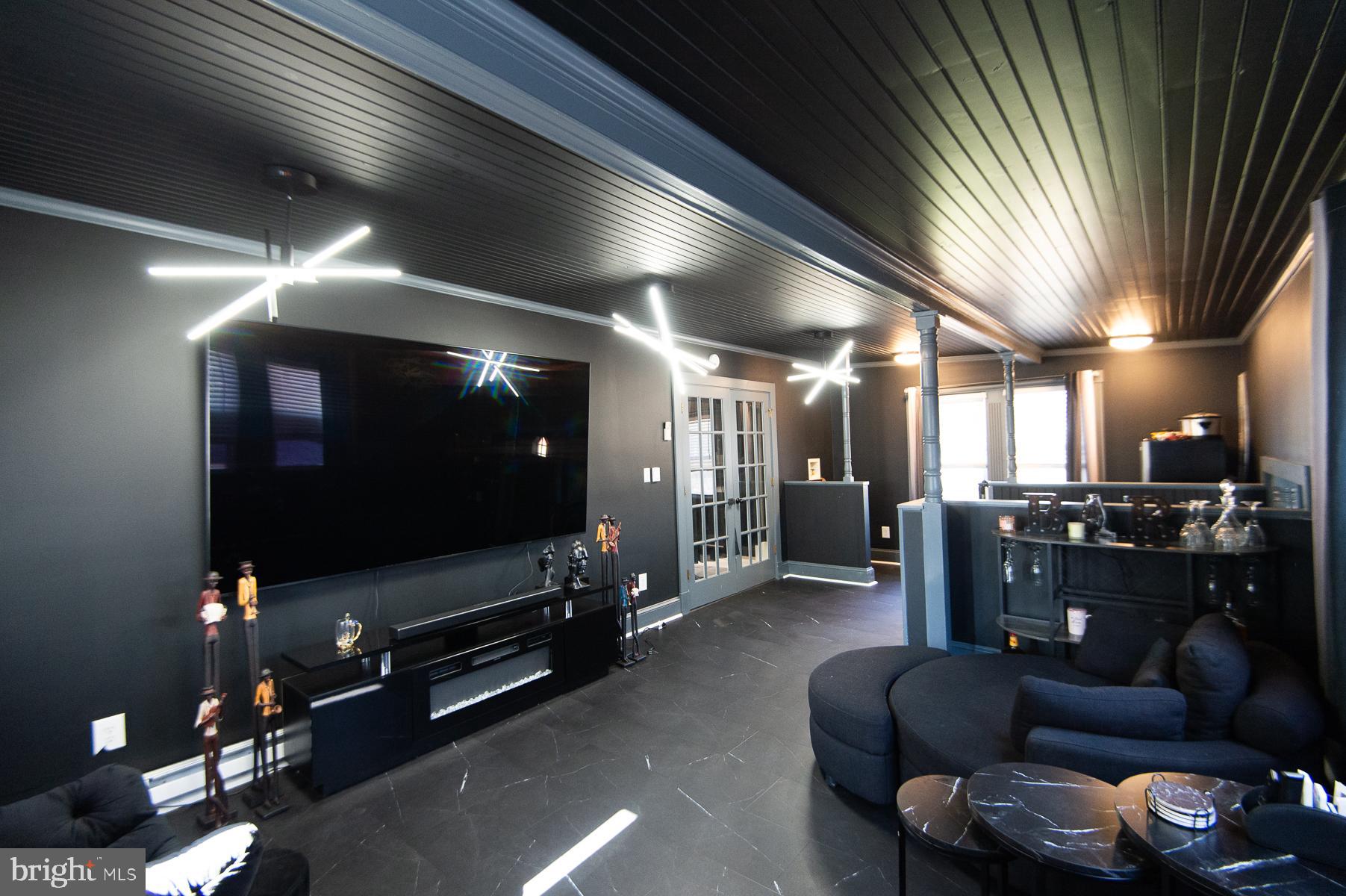 521 Academy Street Hurlock, MD 21643 - Photo 6 of 67 Fm rm/game room