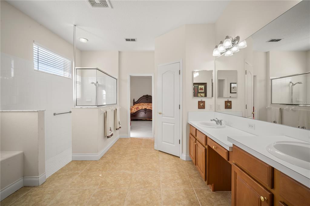 1643 Lakestone Drive Trinity, FL 34655 - Photo 5 of 30