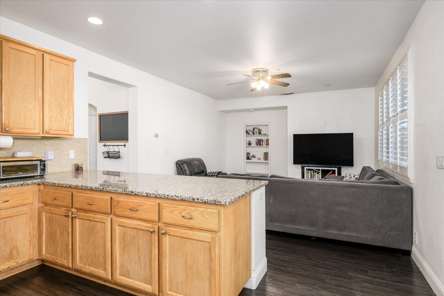 737 West Main Street Winters, CA 95694 - Photo 13 of 55