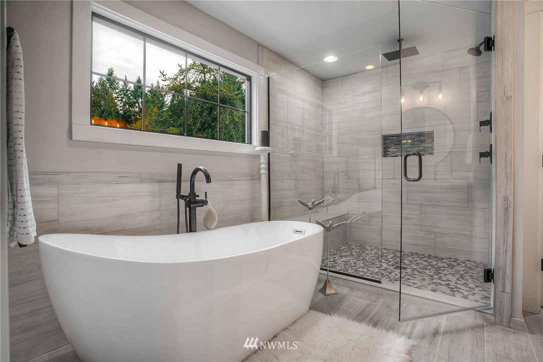 21825 49th Avenue Southeast Bothell, WA 98021 - Photo 14 of 39