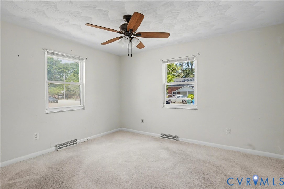 407 Henry Street Suffolk, VA 23434 - Photo 13 of 17