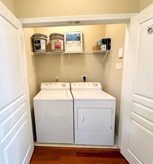 10 Perimeter Summit Boulevard, Unit 1310 Atlanta, GA 30319 - Photo 19 of 24 a utility room with dryer and washer