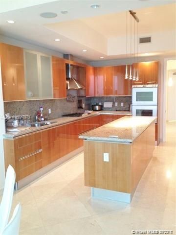 $2,100,000 | 16047 Collins Avenue, Unit 3103, Sunny Isles Beach, FL 33160