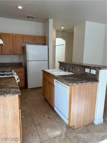 $1,650 | 7977 Duneville Street, Las Vegas, NV 89139