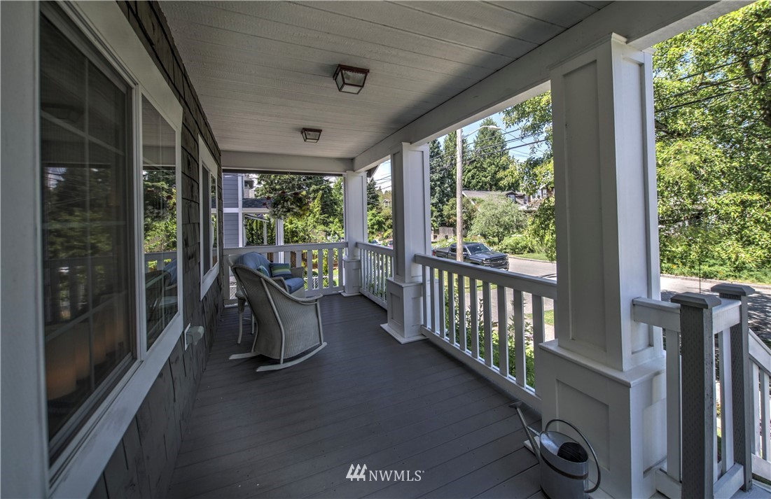 745 North 73rd Street Seattle, WA 98103 - Photo 3 of 35 Gallery Image 3
