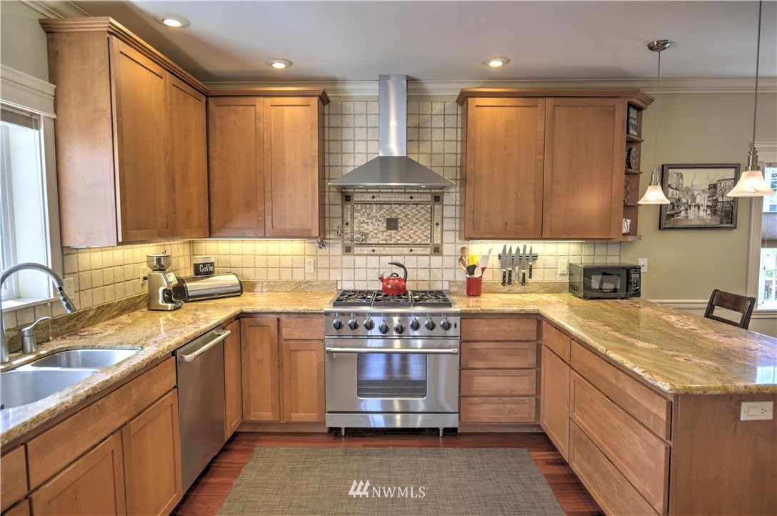 745 North 73rd Street Seattle, WA 98103 - Photo 8 of 35 Gallery Image 8