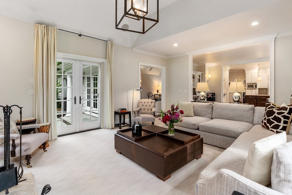 7 Beard Way Needham, MA 02492 - Photo 15 of 42