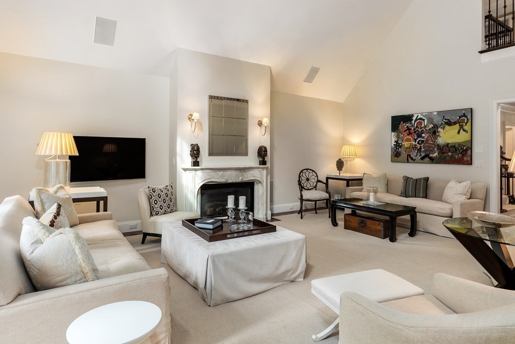 7 Beard Way Needham, MA 02492 - Photo 6 of 42