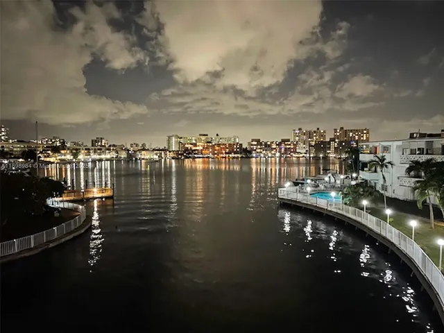 $189,000 | 2500 Diana Drive, Unit 305, Hallandale Beach, FL 33009