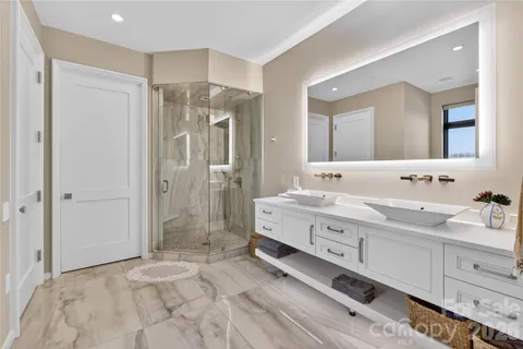 $1,375,000 | 1333 Queens Road, Unit C5, Charlotte, NC 28207