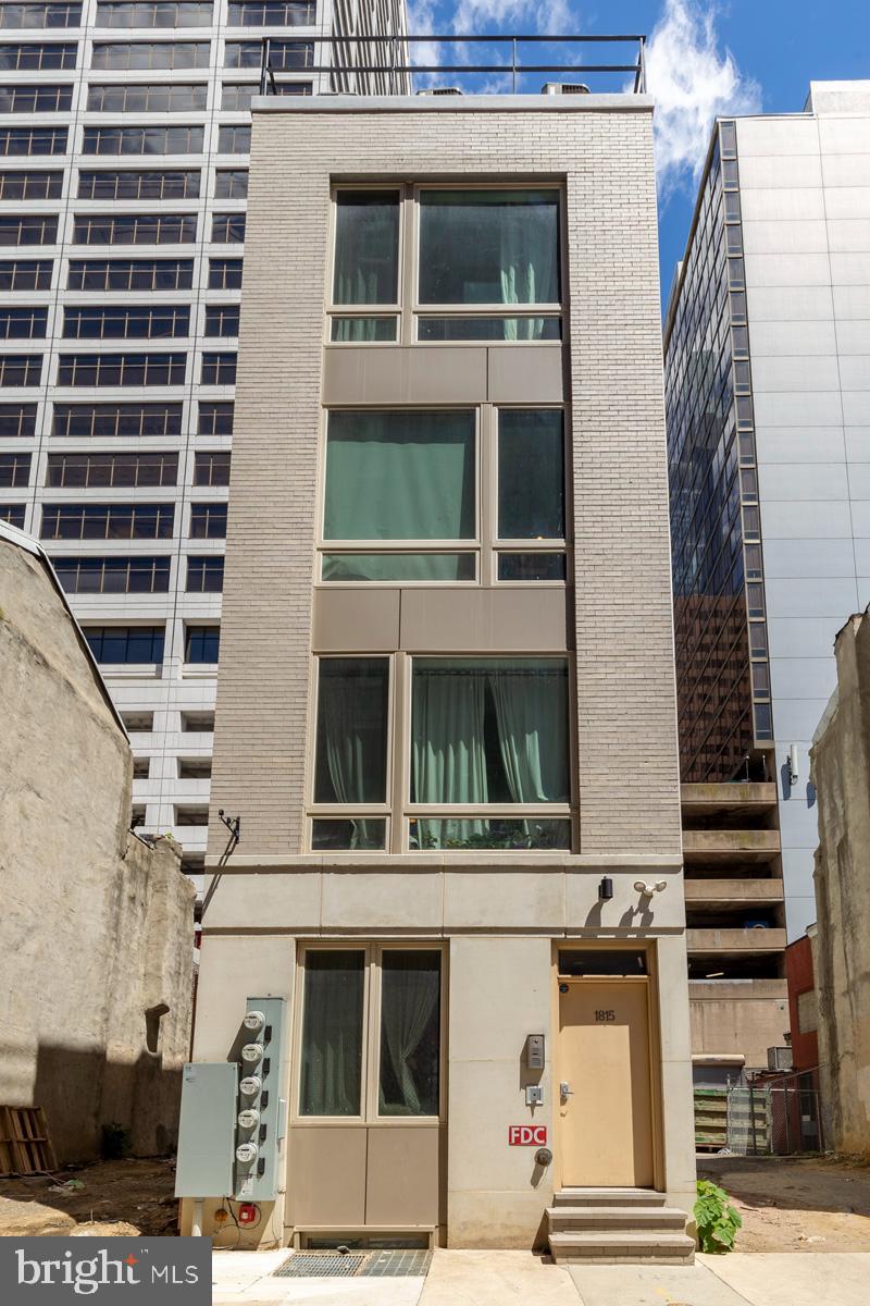 1815 Ranstead Street, Unit 1 Philadelphia, PA 19103 - Photo 27 of 27 a front view of a multi story building