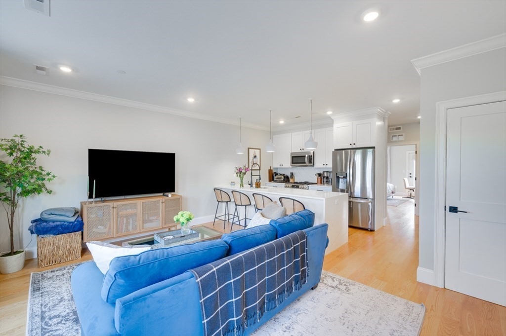 31 Boardman Street, Unit 2 Boston, MA 02128 - Photo 4 of 12