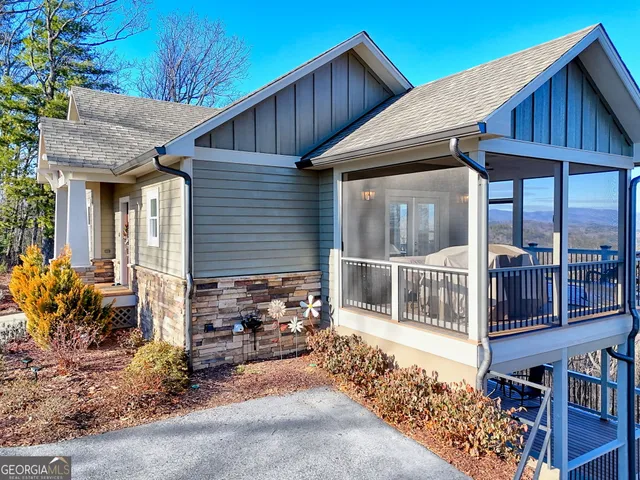 $799,900 | 916 Arbor Drive, Lakemont, GA 30552