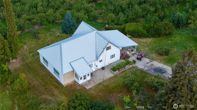 $945,000 | 8612 Ludwig Hill Road, Peshastin, WA 98847