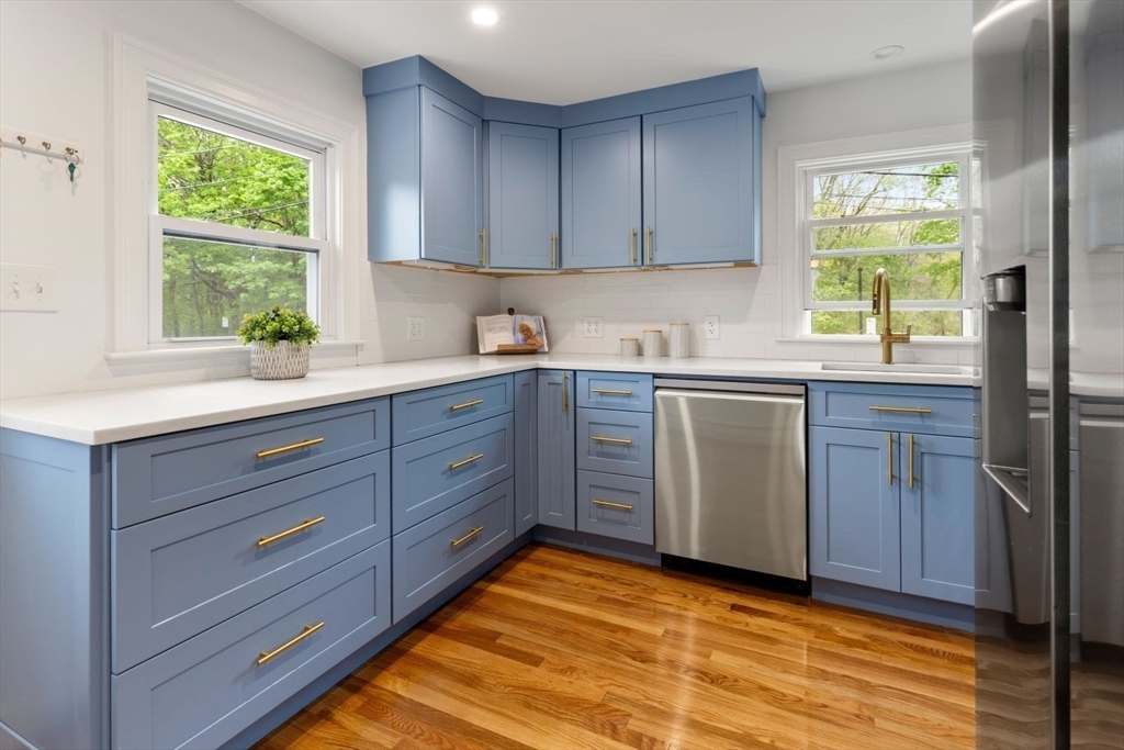 128 Dale Street Boston, MA 02131 - Photo 2 of 38