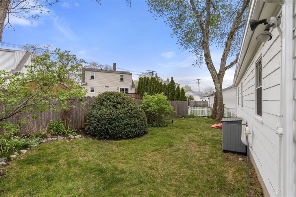 128 Dale Street Boston, MA 02131 - Photo 31 of 38