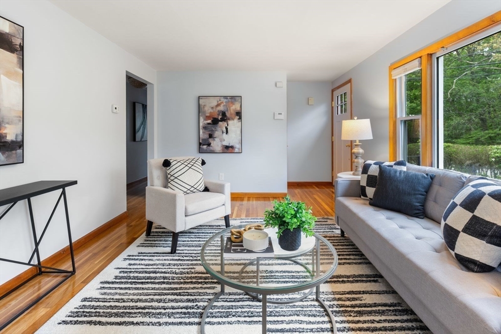 128 Dale Street Boston, MA 02131 - Photo 9 of 38