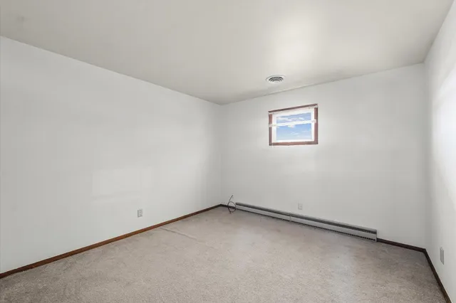 $135,000 | 323 North Co Road 2530 East, Newman, IL 61942