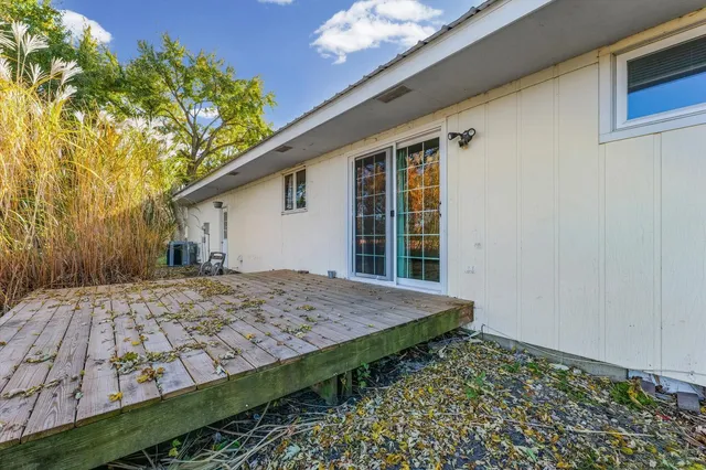 $135,000 | 323 North Co Road 2530 East, Newman, IL 61942