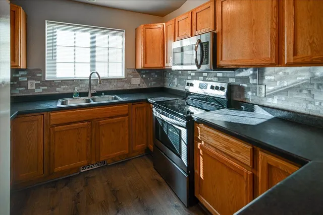 $2,450 | 5146 Great Gray Drive, Madison, WI 53718