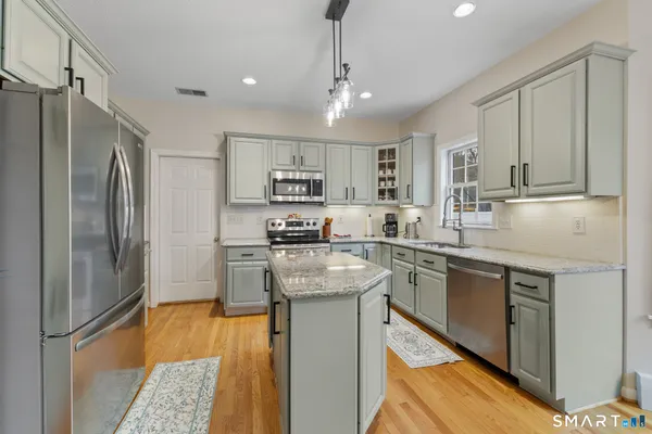 $625,000 | 9 Brockway Road, Ellington, CT 06029