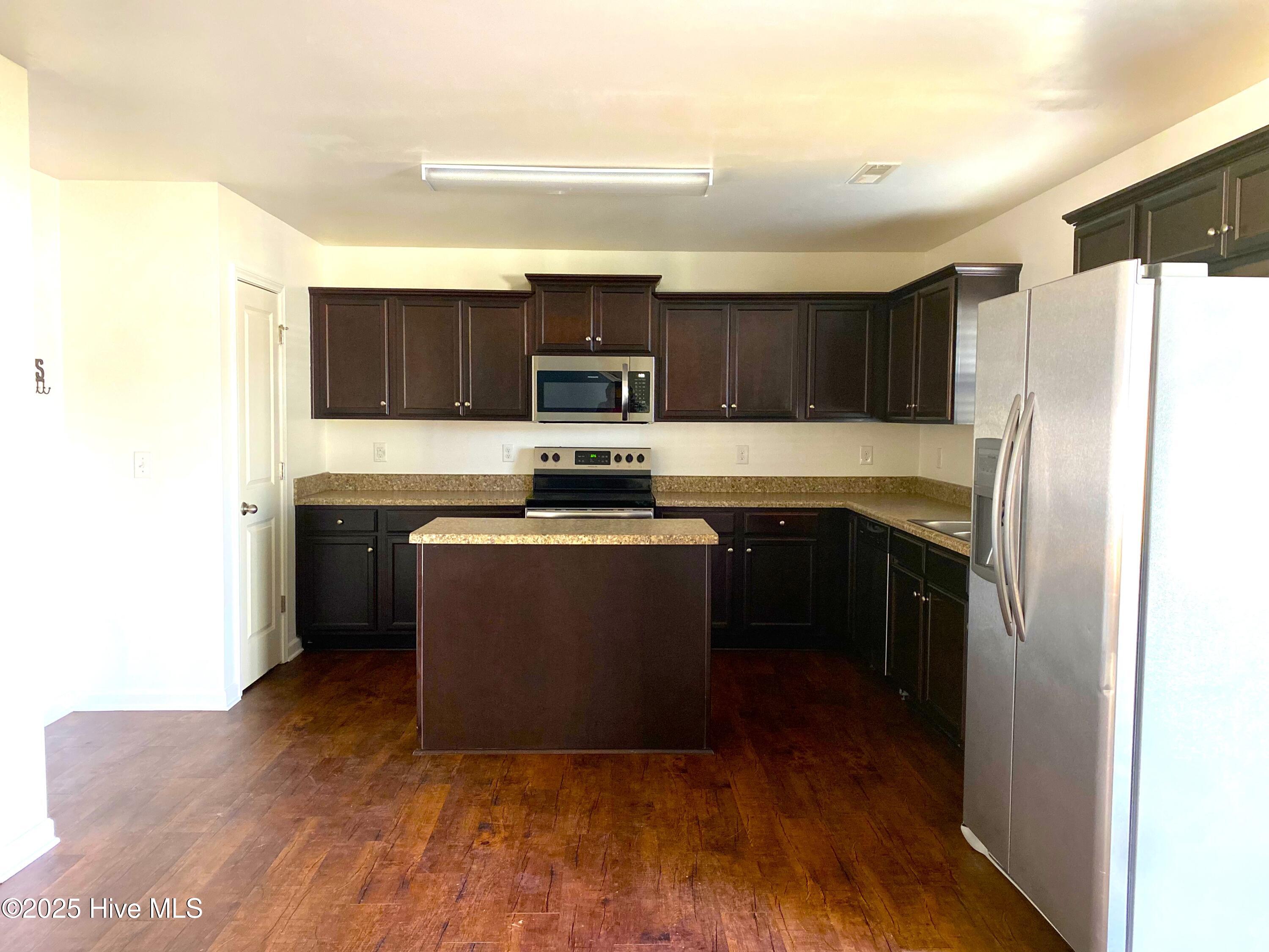 3556 Jetstream Drive Wilson, NC 27896 - Photo 9 of 20 IMG_6037