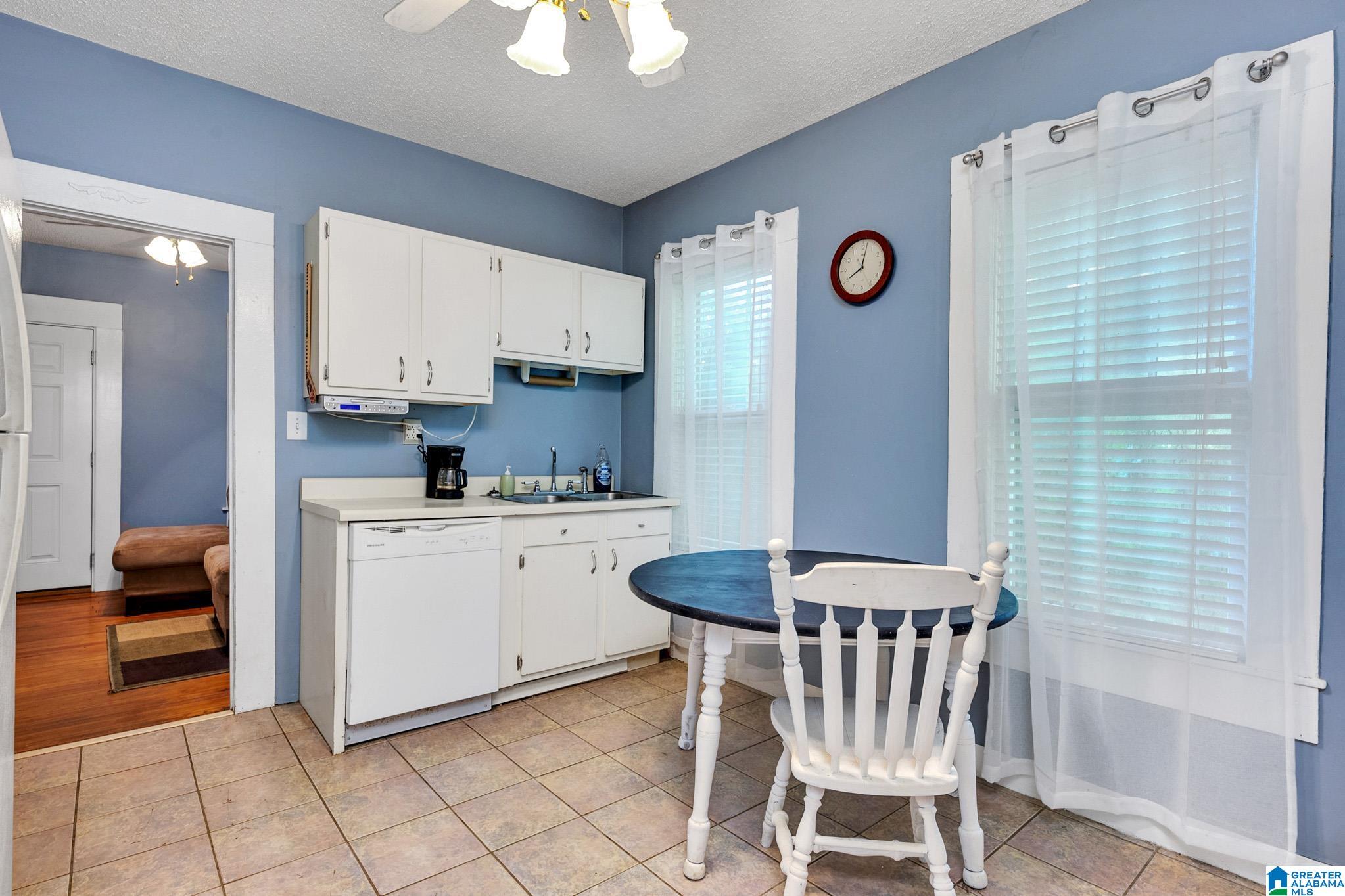 400 North Pine Hill Road Birmingham, AL 35217 - Photo 10 of 20