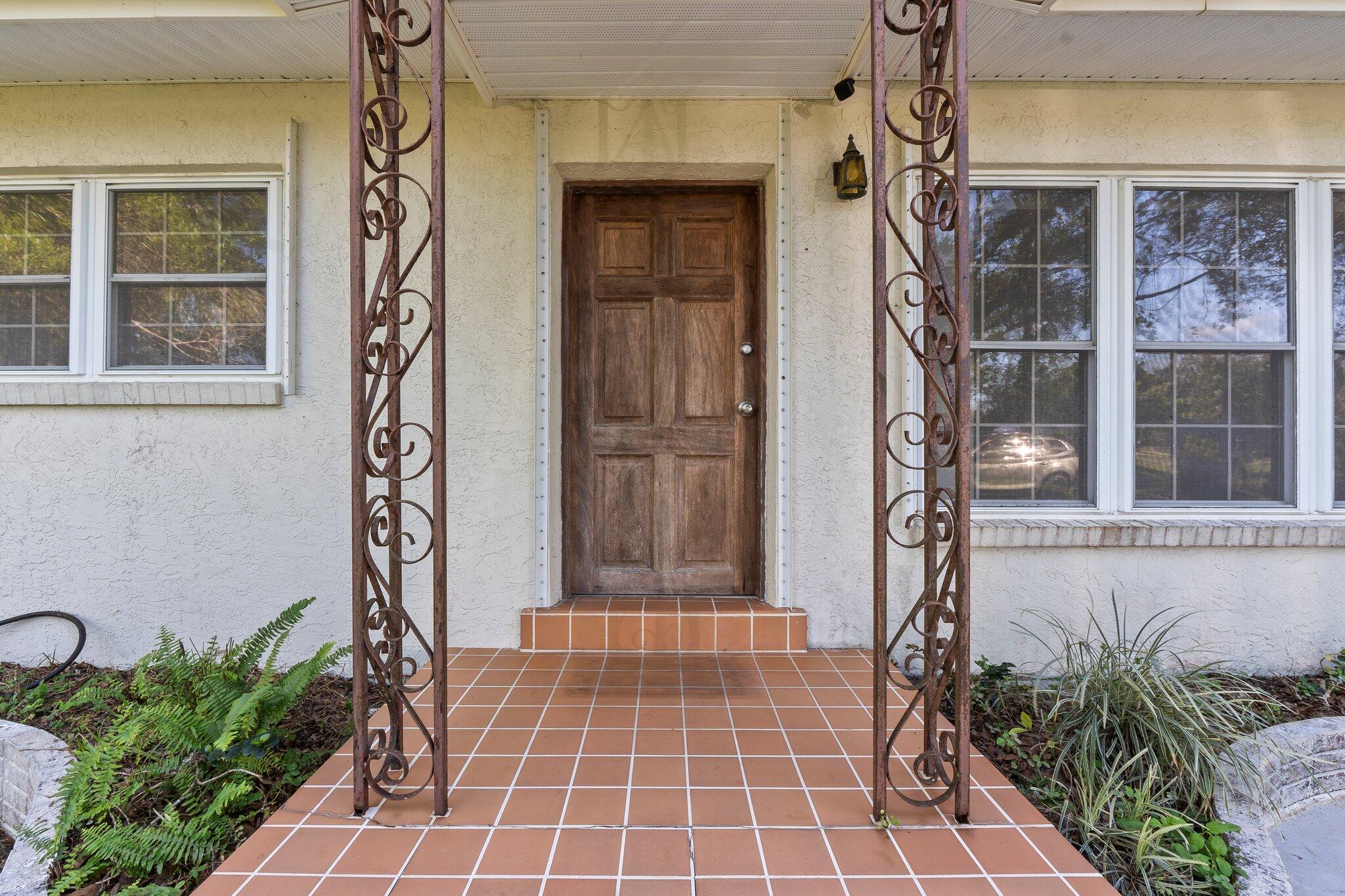 11541 Okeechobee Road Fort Pierce, FL 34945 - Photo 12 of 46 a front view of a house