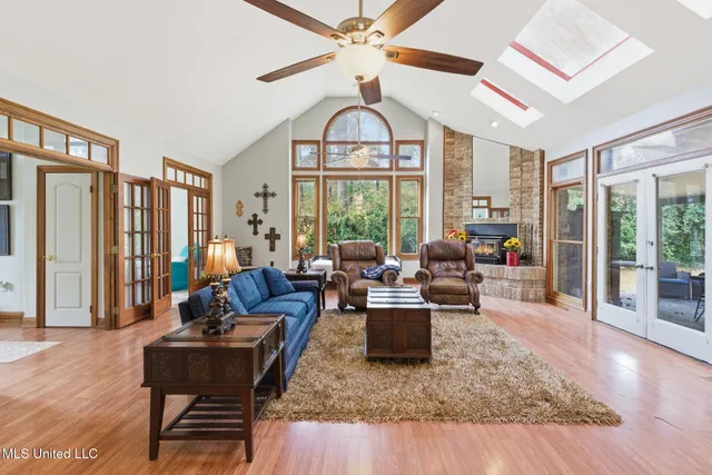 $339,900 | 18 Woodchuck Drive, Hattiesburg, MS 39402