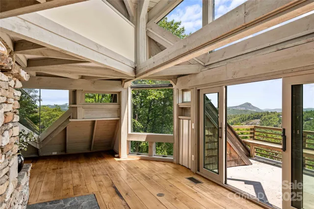 $2,875,000 | 220 Worley Road, Highlands, NC 28741