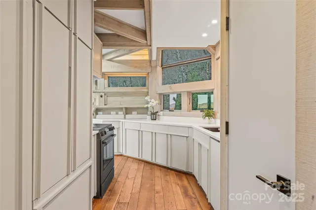 $2,875,000 | 220 Worley Road, Highlands, NC 28741