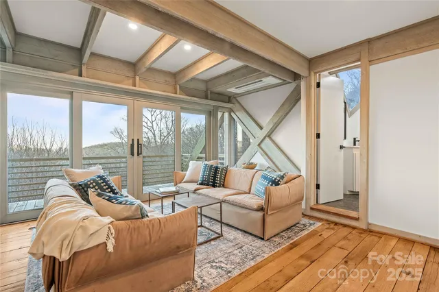 $2,875,000 | 220 Worley Road, Highlands, NC 28741